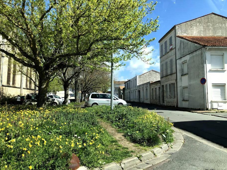 T2 Meuble Pour Curistes, Vacanciers Et Stagiaires Rochefort  Bagian luar foto